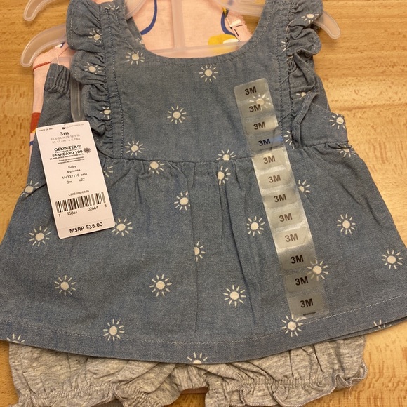 Carters 4 piece girls infant set. Size 3 Months. NWT - Picture 2 of 4